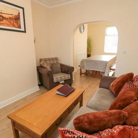 Sandpiper House Уитби